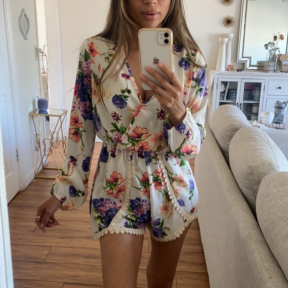 🪞 dreamy statement sleeve romper - Picture 6 of 10